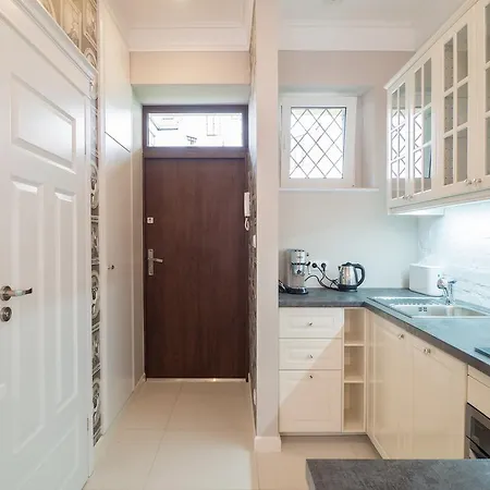 Apartament Więzienna